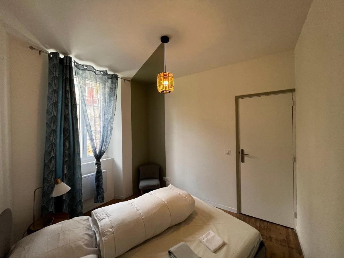 Charmant 2 Pieces Avec Terrasse Proche Centre Ville - Parking Gratuit A Proximite Lourdes Exterior photo